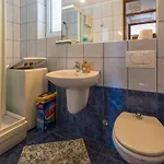 Apartamento House For 2 - 7 Persons With 3 Bedrooms Klenovica