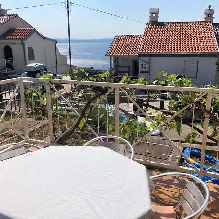 House For 2 - 7 Persons With 3 Bedrooms