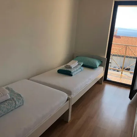 公寓 House For 2 - 7 Persons With 3 Bedrooms *
