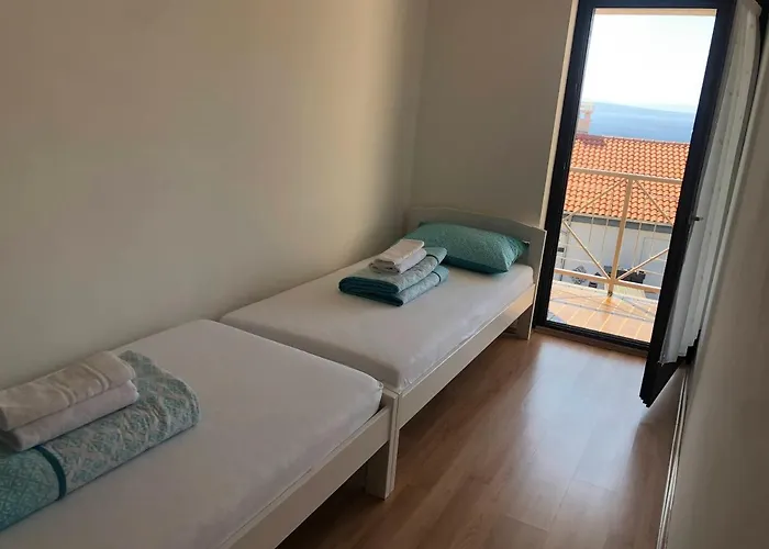 Appartement House For 2 - 7 Persons With 3 Bedrooms *