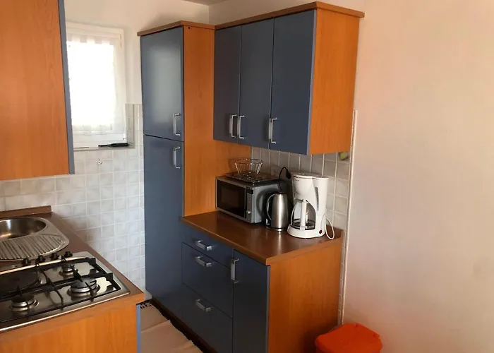 House For 2 - 7 Persons With 3 Bedrooms Apartmán Klenovica